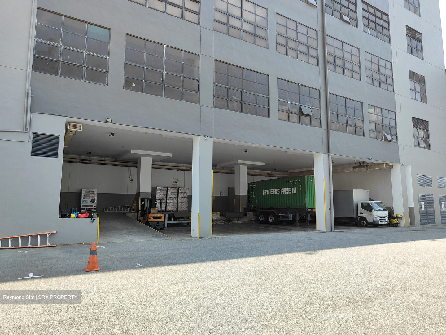 Bth Global Building (D27), Warehouse #441663141